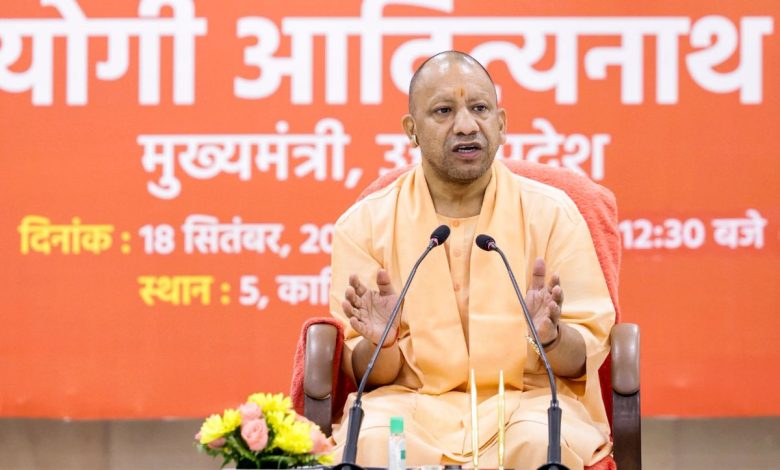 उत्तर प्रदेश नहीं रहा 'बीमारू', अब बना ‘बेमिसाल’: CAG रिपोर्ट में बड़ी आर्थिक उपलब्धि का खुलासा