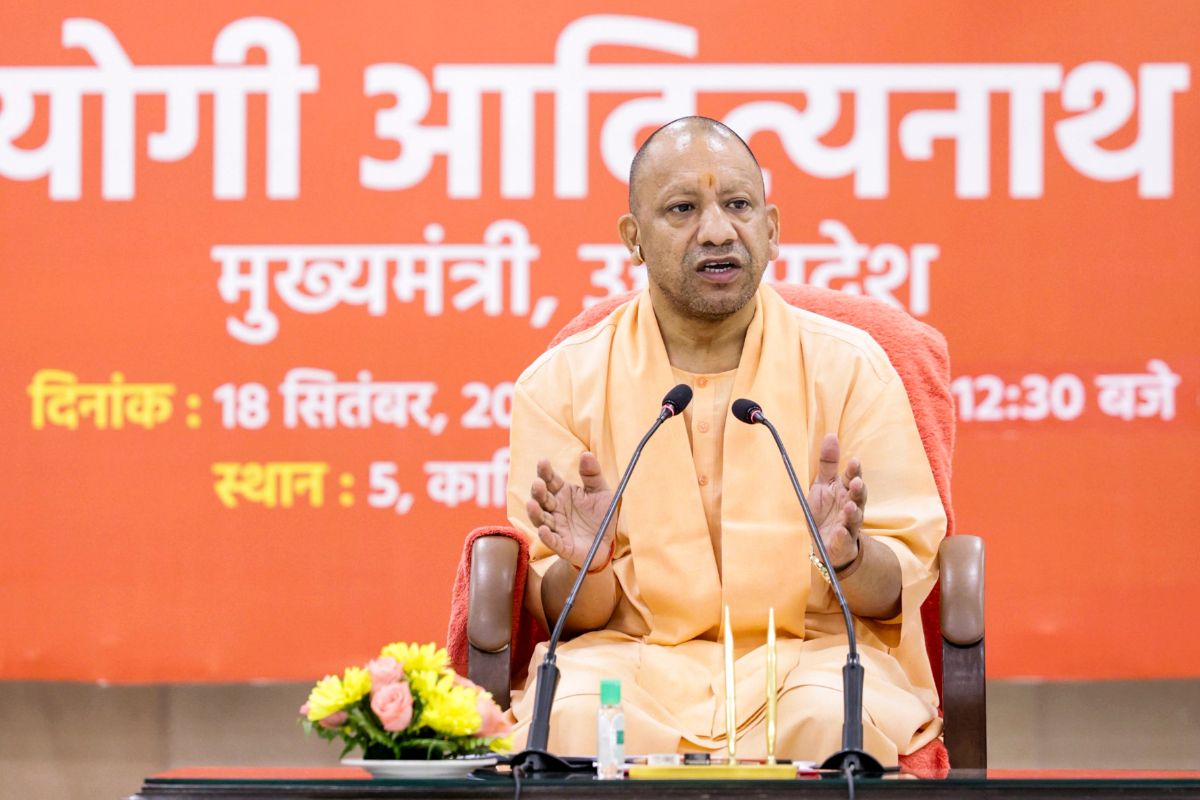 उत्तर प्रदेश नहीं रहा 'बीमारू', अब बना ‘बेमिसाल’: CAG रिपोर्ट में बड़ी आर्थिक उपलब्धि का खुलासा 12 उत्तर प्रदेश नहीं रहा 'बीमारू', अब बना ‘बेमिसाल’: CAG रिपोर्ट में बड़ी आर्थिक उपलब्धि का खुलासा