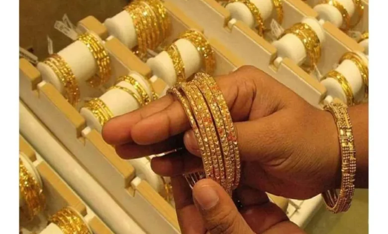 Gold Price Today (1 Sep): सोने ने बनाया नया रिकॉर्ड, चांदी की कीमत भी 1.24 लाख रुपये के पार पहुंची
