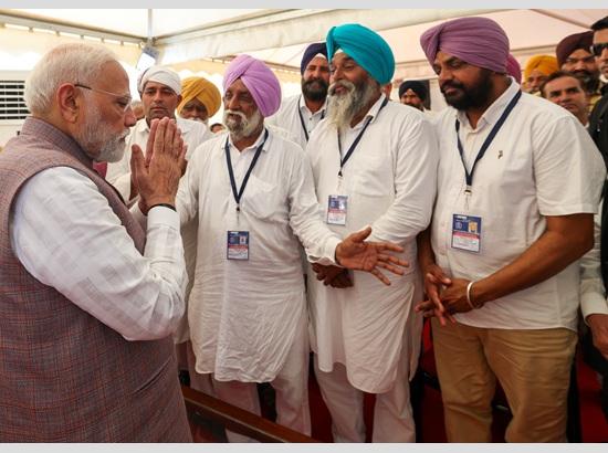 पीएम मोदी ने पंजाब के लिए 1600 करोड़ रुपए का स्पेशल बाढ़ राहत पैकेज घोषित किया