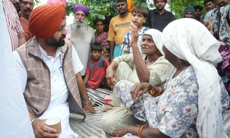 श्री हरदीप सिंह मुंडियां ने बताया कि राहत और पुनर्वास कार्य पूरी गति से चल रहे हैं