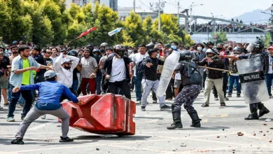 नेपाल में हिंसक आंदोलन के बीच भारत-नेपाल सीमा पर बढ़ाई गई सुरक्षा, यूपी के जिलों में हाई अलर्ट 8 नेपाल में हिंसक आंदोलन के बीच भारत-नेपाल सीमा पर बढ़ाई गई सुरक्षा, यूपी के जिलों में हाई अलर्ट