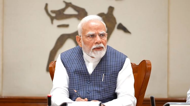 PM Modi Visit 2025: हिमाचल और पंजाब में बाढ़-भूस्खलन से भारी तबाही, प्रधानमंत्री करेंगे प्रभावित क्षेत्रों का दौरा