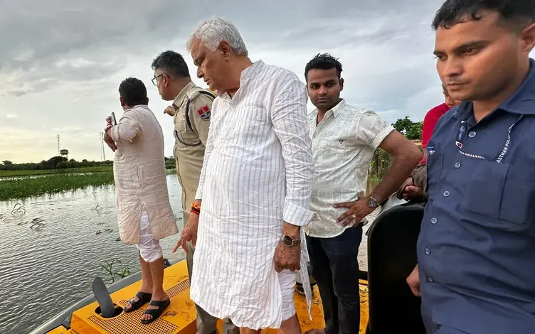 सवाई माधोपुर बाढ़ प्रभावित इलाकों का मंत्री किरोड़ीलाल मीणा ने लिया जायजा, राहत के लिए सरकार का भरोसा