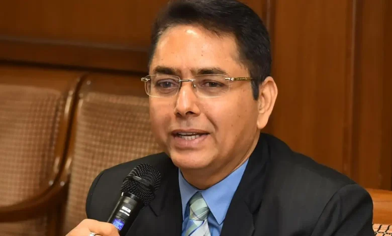 अमन अरोड़ा ने सिंगल प्वाइंट ऑफ कॉन्टैक्ट सॉल्यूशन और व्हाट्सएप हेल्पलाइन के साथ नवीकरणीय ऊर्जा क्षेत्र को आसान बनाया