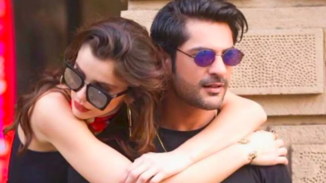 रेप केस में गिरफ्तार हुए टीवी एक्टर आशीष कपूर, जानें उनकी गर्लफ्रेंड्स और विवादों की पूरी कहानी 12 रेप केस में गिरफ्तार हुए टीवी एक्टर आशीष कपूर, जानें उनकी गर्लफ्रेंड्स और विवादों की पूरी कहानी