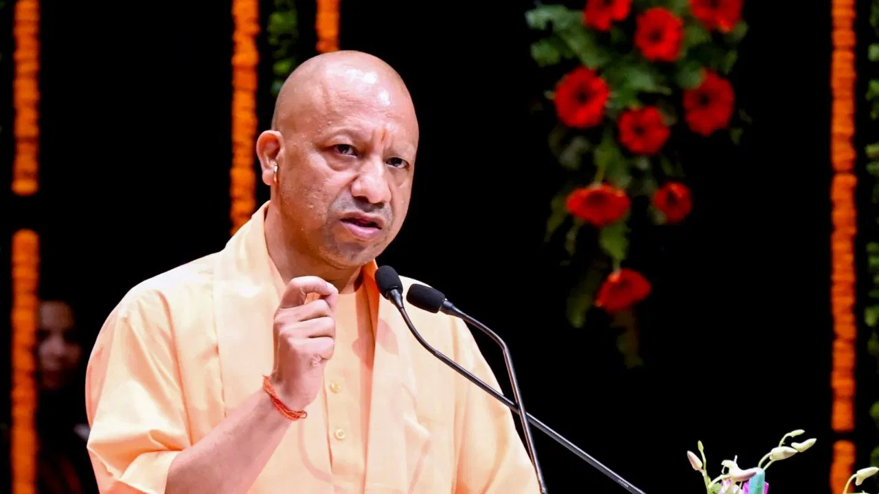 UP TET News: टीईटी अनिवार्यता से राहत! यूपी सरकार जाएगी सुप्रीम कोर्ट, मुख्यमंत्री योगी का बड़ा ऐलान