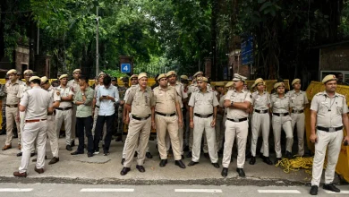 त्योहारों से पहले दिल्ली पुलिस का ऑपरेशन कवच, 2000 से अधिक जगहों पर छापेमारी, लाखों कैश और ड्रग्स बरामद