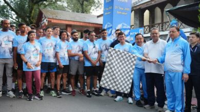 मुख्यमंत्री पुष्कर सिंह धामी ने आदि कैलाश अल्ट्रा मैराथन प्रोमो रन का फ्लैग ऑफ किया