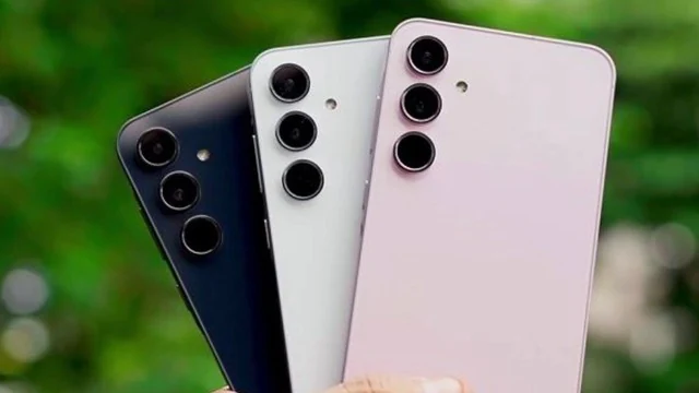 Samsung Galaxy A55 5G: ₹25,000 से कम में मिलेगा 50MP ट्रिपल कैमरा और सालों तक अपडेट, Amazon Great Indian Festival Sale में भारी डिस्काउंट