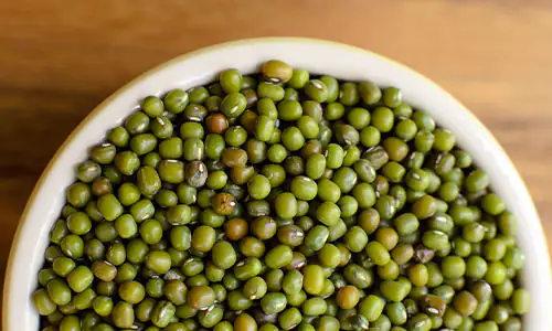 हरी दाल के पानी से वजन तेजी से कंट्रोल, कब्ज की समस्या भी होती है दूर – जानें सेवन का सही तरीका