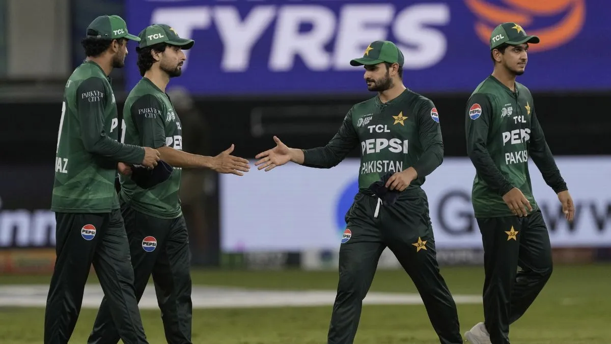 पाकिस्तान बौखलाया, मैच रेफरी एंडी पाइक्रॉफ्ट को एशिया कप से हटाने की मांग; हाथ न मिलाने पर खिंचा निशाना 12 पाकिस्तान बौखलाया, मैच रेफरी एंडी पाइक्रॉफ्ट को एशिया कप से हटाने की मांग; हाथ न मिलाने पर खिंचा निशाना