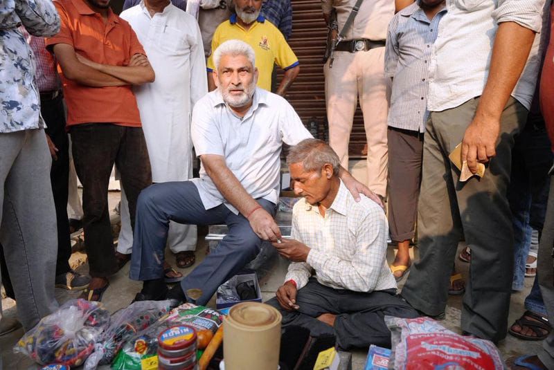 पंजाब बाढ़ राहत: बाढ़ पीड़ितों के साथ चट्टान की तरह खड़ी पंजाब सरकार! रोजगार के लिए खोला मदद का खजाना, परिवारों को मिली आर्थिक सहायता! 12 पंजाब बाढ़ राहत: बाढ़ पीड़ितों के साथ चट्टान की तरह खड़ी पंजाब सरकार! रोजगार के लिए खोला मदद का खजाना, परिवारों को मिली आर्थिक सहायता!