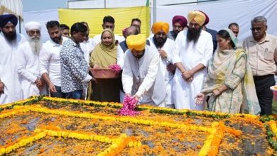 मुख्यमंत्री भगवंत मान ने शहीद-ए-आज़म भगत सिंह को अर्पित किया पुष्पांजलि, खटकर कलां में 100 फीट ऊंचा त्रिरंगा फहराया