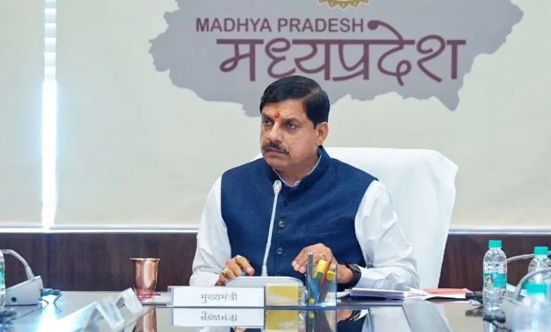 मुख्यमंत्री मोहन यादव की नई पहल - गर्भवती महिलाओं के लिए लॉन्च होगा ‘सुमन सखी’ AI चैटबॉट, 24x7 हिंदी में उपलब्ध