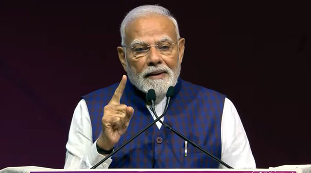 सेमीकॉन इंडिया 2025: भारत सेमीकंडक्टर सेक्टर में तेजी से प्रगति कर रहा, पीएम मोदी ने कहा – छोटे चिप में है 21वीं सदी की शक्ति