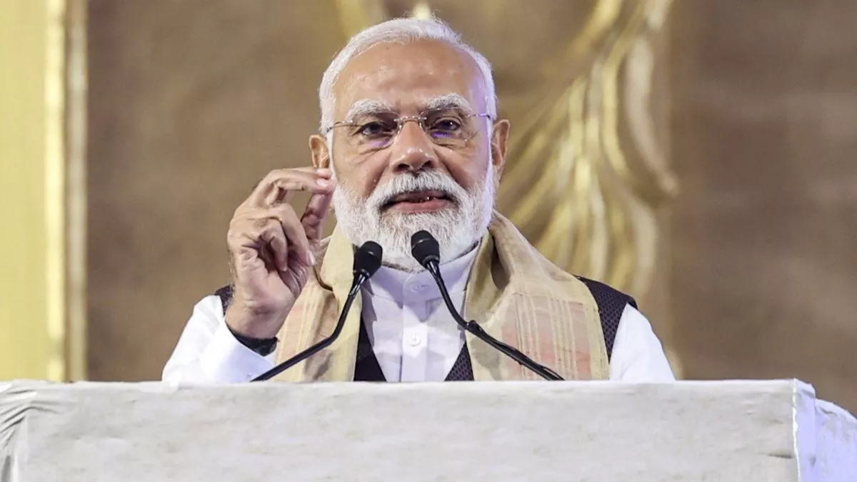 पीएम मोदी का कांग्रेस पर बड़ा हमला: "घुसपैठियों को संरक्षण देकर असम का जनसंख्या संतुलन बिगाड़ा"