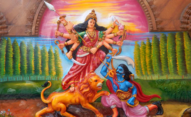 शारदीय नवरात्रि से पहले घर से बाहर करें ये चीजें, मां दुर्गा होंगी प्रसन्न