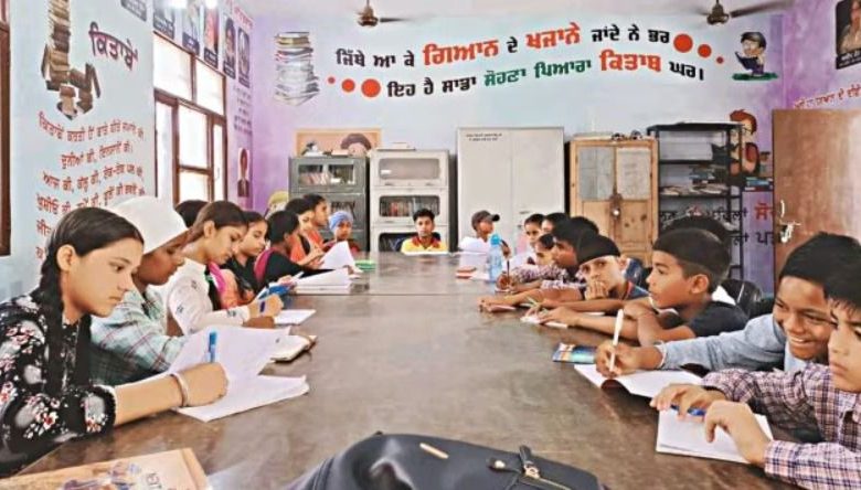 मान सरकार के नेतृत्व में पंजाब बना दूसरे राज्यों के लिए मिसाल राज्य के लगभग 3,658 सरकारी स्कूलों मे नशा विरोधी पाठ्यक्रम की शुरुआत 6,500 से अधिक शिक्षकों को किया गया प्रशिक्षित