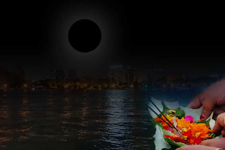 सर्व पितृ अमावस्या 2025 कब है? जानें इस दिन श्राद्ध करने का शुभ मुहूर्त और महत्व