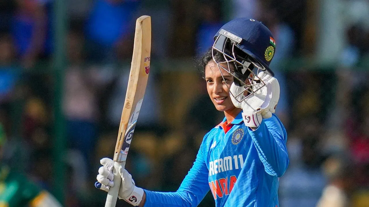 ICC रैंकिंग में धमाका: स्मृति मंधाना बनी नंबर-1 ODI बल्लेबाज, भारत को मिली बड़ी सफलता 12 ICC रैंकिंग में धमाका: स्मृति मंधाना बनी नंबर-1 ODI बल्लेबाज, भारत को मिली बड़ी सफलता