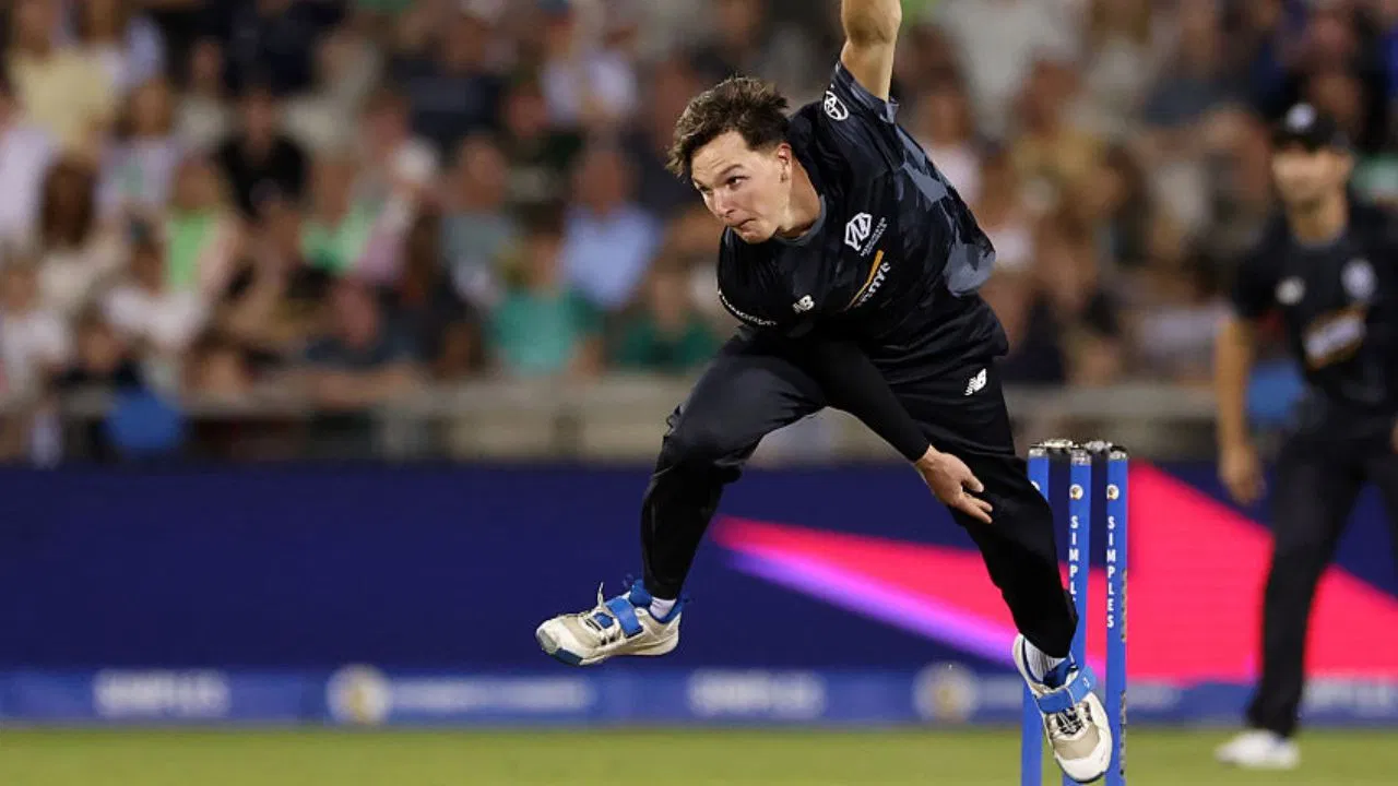 अंग्रेज़ गेंदबाज सोनी बेकर का शर्मनाक ODI डेब्यू, इंग्लैंड का लीड्स में 50 साल का सबसे खराब प्रदर्शन