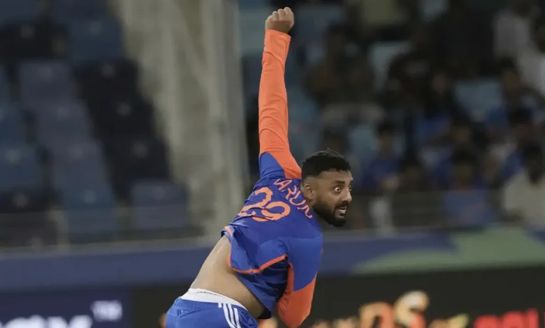 वरुण चक्रवर्ती ने ICC T20I रैंकिंग में किया बड़ा छलांग, बने नंबर वन गेंदबाज