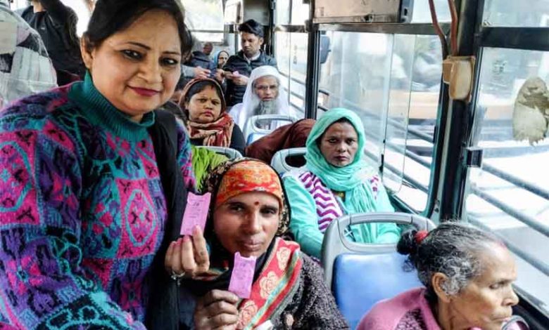 भाई दूज पर महिलाओं को दिल्ली सरकार का खास तोहफा: 'सहेली पिंक कार्ड' से मिलेगी फ्री बस यात्रा की सुविधा