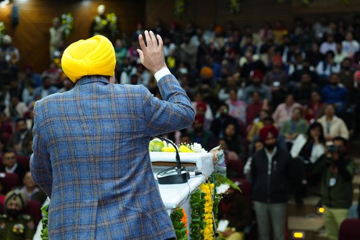 मुख्यमंत्री भगवंत सिंह मान श्री गुरु तेग बहादुर जी के 350वें शहीदी दिवस समारोह के लिए राष्ट्रपति व प्रधानमंत्री को आमंत्रित करेंगे 12 मुख्यमंत्री भगवंत सिंह मान श्री गुरु तेग बहादुर जी के 350वें शहीदी दिवस समारोह के लिए राष्ट्रपति व प्रधानमंत्री को आमंत्रित करेंगे