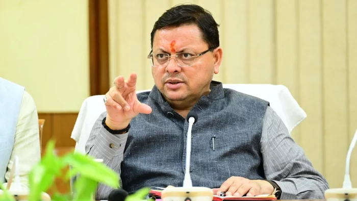 मुख्यमंत्री पुष्कर सिंह धामी का आदेश: दिवाली तक शहरी सड़कों को गड्ढा मुक्त करने का अभियान जोरों पर