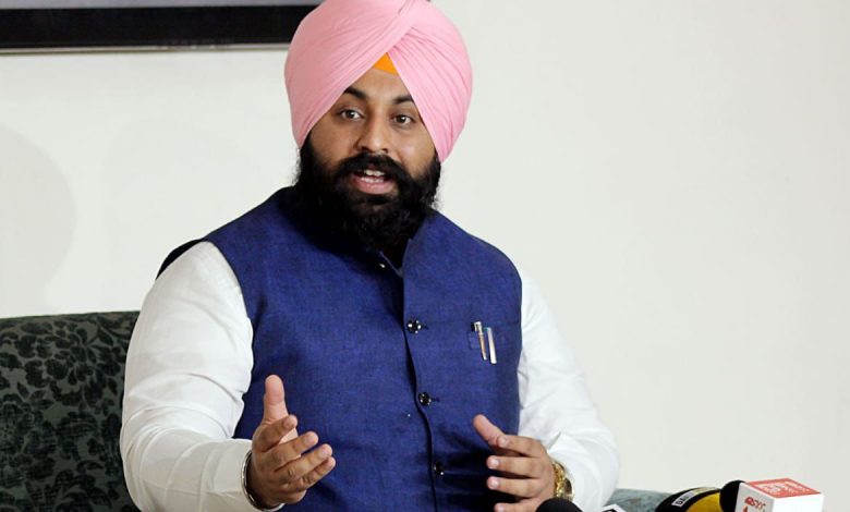 मंत्री हरजोत सिंह बैंस: पंजाब के स्कूल ऑफ ऐमीनेंस में MiG-21 जेट! छात्रों के सपनों को मिलेगी मिसाइल' जैसी उड़ान, देशभक्ति का जज्बा होगा बुलंद