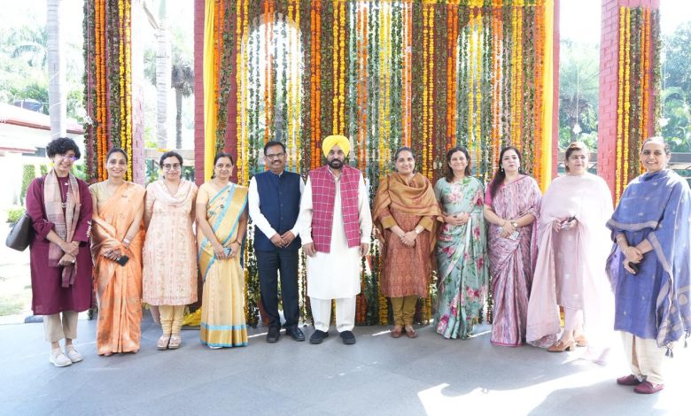 आईएएस ऑफिसर्स एसोसिएशन द्वारा ‘मिशन चढ़दी कला’ में पाँच लाख रुपये का योगदान देने की घोषणा की