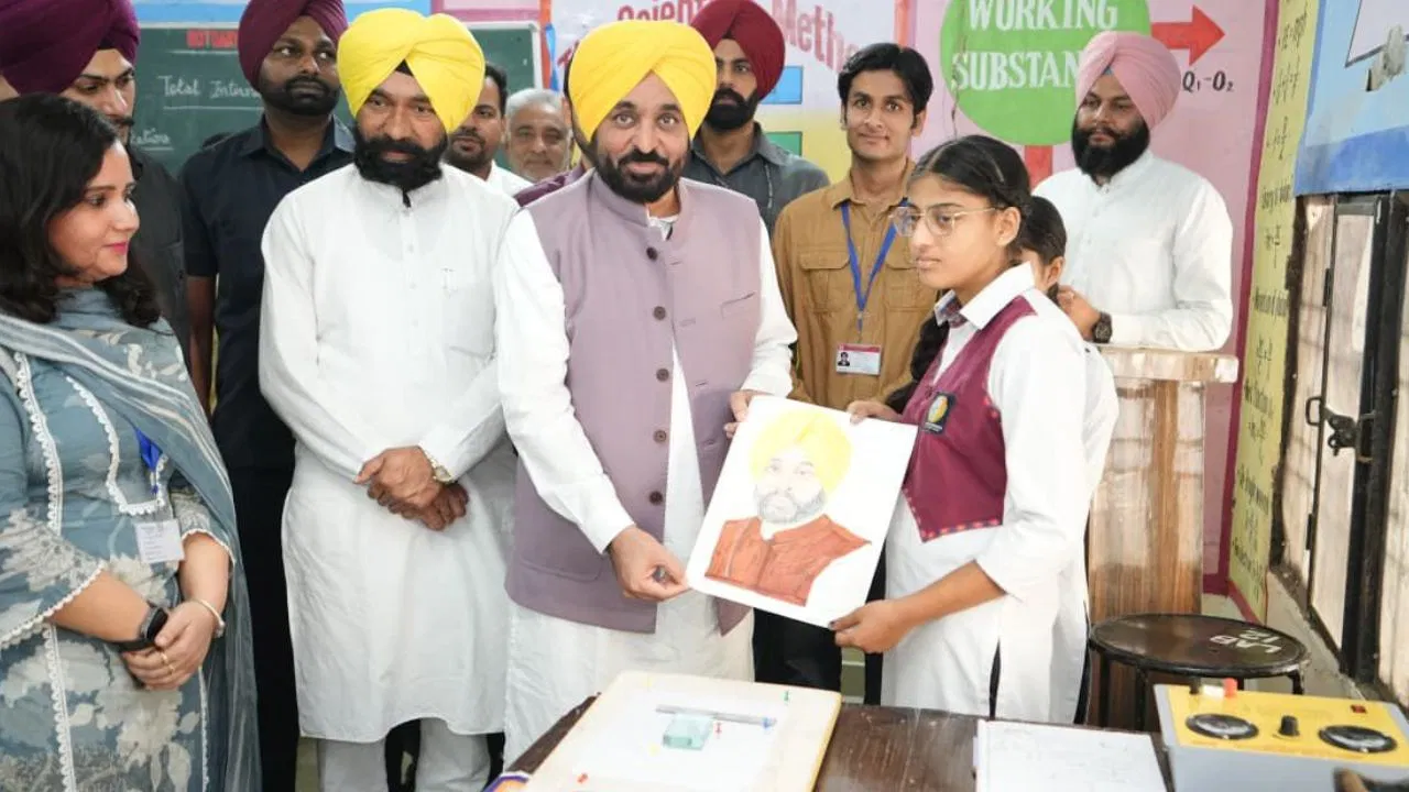मुख्यमंत्री भगवंत सिंह मान: युवाओं को नौकरी देने योग्य बनाएंगे, शुरू की शिक्षा क्रांति