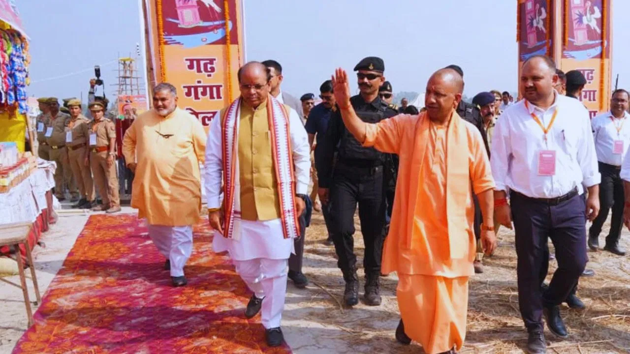 गढ़मुक्तेश्वर मेला 2025: सीएम योगी ने लिया तैयारियों का जायजा, बोले – ‘इस बार मेला होगा मिनी कुंभ जैसा’