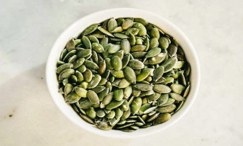 ब्लड शुगर कंट्रोल करने के लिए सुपरफूड: सुबह खाली पेट खाएं कद्दू के बीज, मिलेंगे जबरदस्त फायदे
