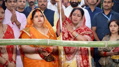 सीएम रेखा गुप्ता ने यमुना घाट पर छठ पूजा में लिया हिस्सा, छठी मैया से मांगा आशीर्वाद