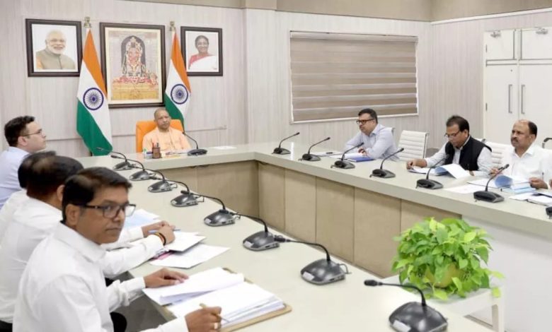 मुख्यमंत्री योगी आदित्यनाथ ने दिए कड़े निर्देश, उत्तर प्रदेश में 100 वर्ग मीटर से बड़े भवनों में रेन वाटर हार्वेस्टिंग अनिवार्य