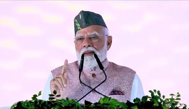 उत्तराखंड की रजत जयंती पर PM मोदी ने दी 8 हजार करोड़ की सौगात, कहा – उत्तराखंड बनेगा ‘Spiritual Capital of the World’
