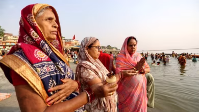 मार्गशीर्ष अमावस्या 2025: पितरों को प्रसन्न करने के विशेष उपाय, तर्पण और दान से मिलेगा आशीर्वाद