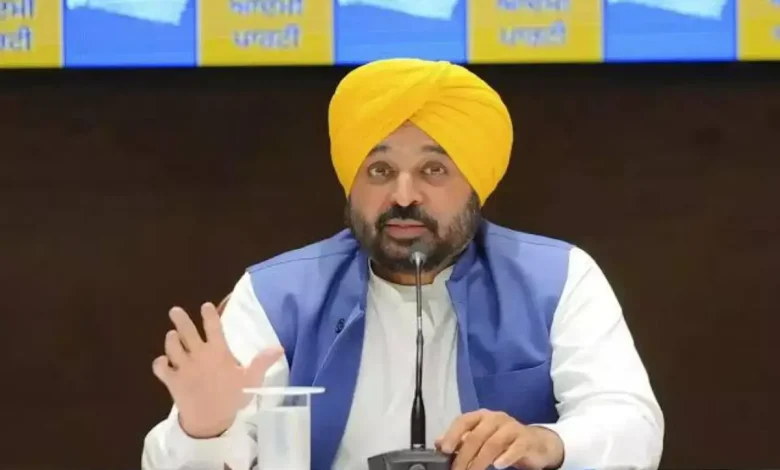 मान सरकार की जनकल्याण में एकता की मिसाल — सम्मान, श्रद्धा और सुरक्षा का संगम; 693 करोड़ की पेंशन, 100 करोड़ की तीर्थ यात्रा, 10 लाख की स्वास्थ्य सुरक्षा