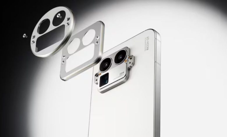 Realme GT 8 Pro भारत लॉन्च: स्वैपेबल कैमरा, पेपर-लाइक डिजाइन और Ricoh कैमरा पार्टनरशिप