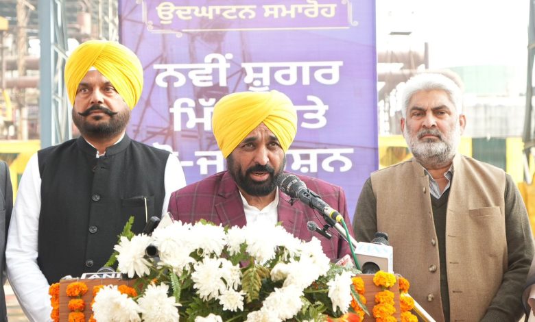 ₹377 करोड़ की महा-राहत: CM भगवंत सिंह मान ने 30,000 से अधिक बाढ़ पीड़ित परिवारों को वितरित की रिकॉर्ड-तोड़ मुआवज़ा राशि !