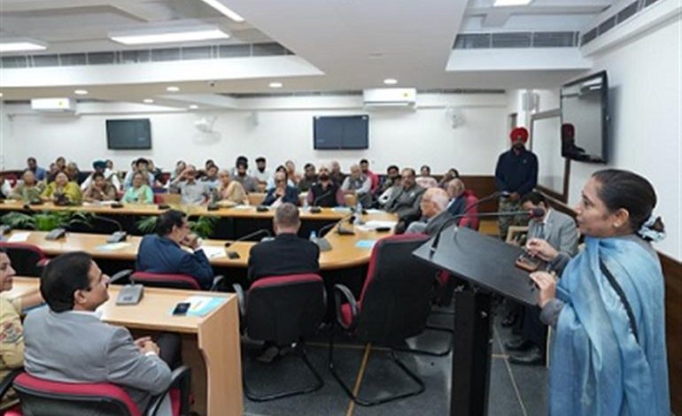 डॉ. बलजीत कौर ने एसओएसवीए के नेतृत्व वाली एनजीओ पहल की समीक्षा की
