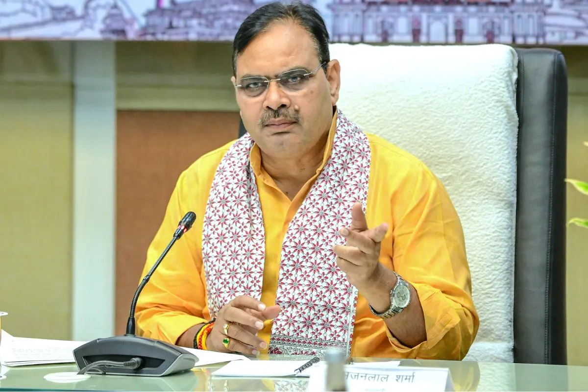 राजस्थान राजनीति: CM भजनलाल शर्मा ने गहलोत पर साधा निशाना, पेपर लीक और तबादलों पर जताई नाराजगी