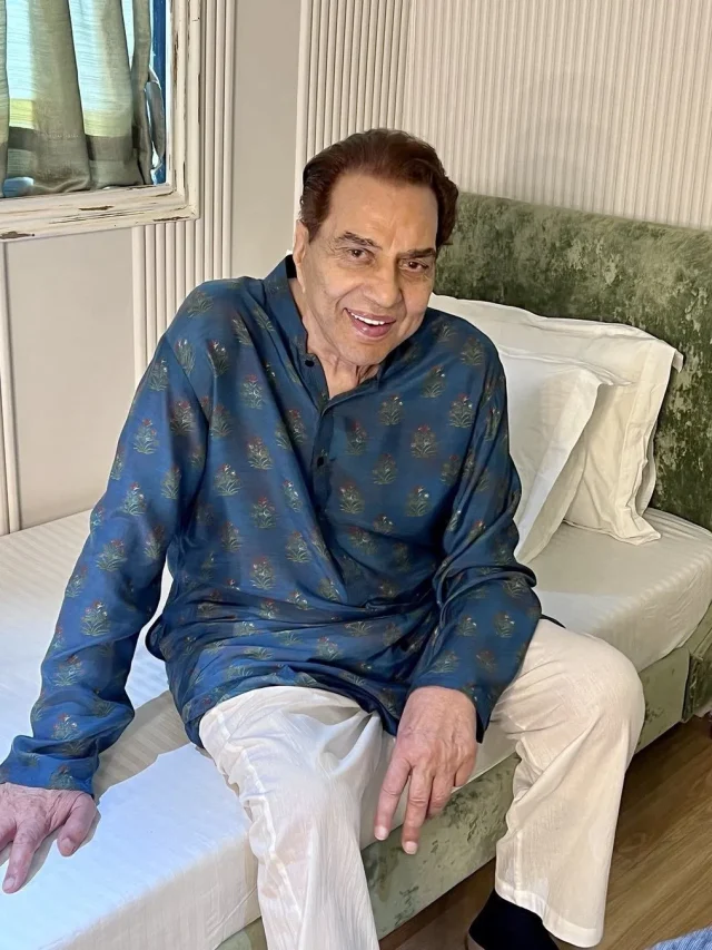 अपने निधन से पहले धर्मेंद्र ने किसकी फिल्म देखी थी? आमिर खान ने किया खुलासा , बोले- वो स्क्रिप्ट उन्हें बहुत पसंद थी’