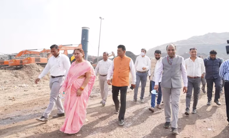गाजीपुर लैंडफिल का कूड़े का पहाड़ 2027 तक होगा समाप्त, MCD स्थायी समिति अध्यक्ष ने किया निरीक्षण