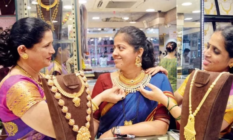 क्या सोना और सस्ता होगा? सरकार ने घटाया बेस इम्पोर्ट प्राइस, ग्राहकों को मिलेगा फायदा