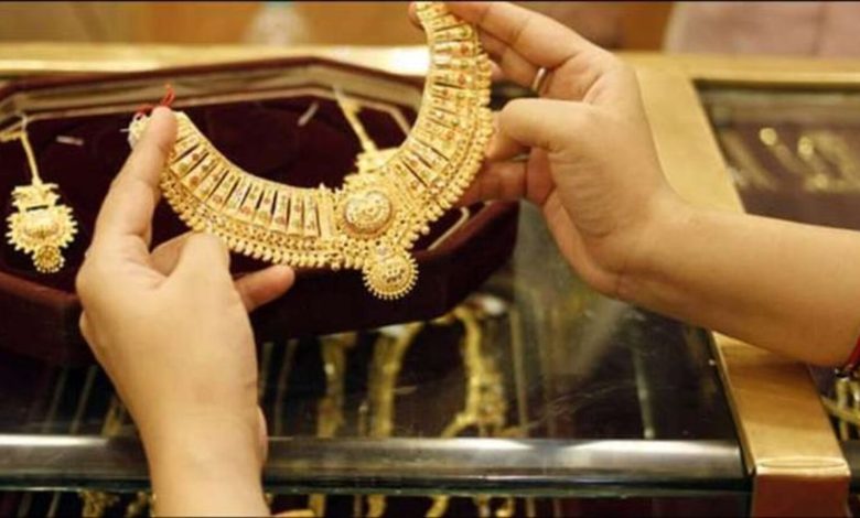 Gold-Silver Price Today: 10 ग्राम 24 कैरेट सोने की कीमत 1,28,460 रुपये, 1 दिन में 700 रुपये की तेजी