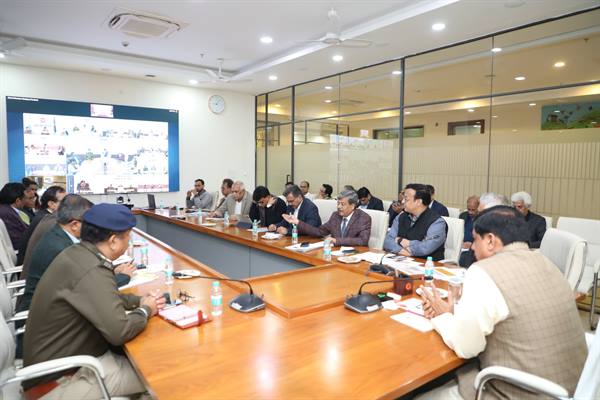 मुख्यमंत्री डॉ. मोहन यादव ने वीडियो कांफ्रेंस द्वारा दिए निर्देश, कानून व्यवस्था की आदर्श स्थिति सुनिश्चित करें