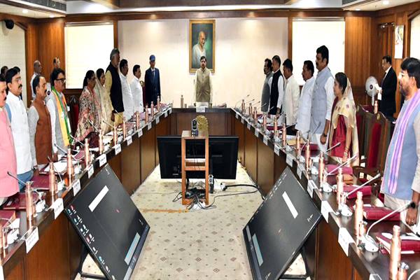 मुख्यमंत्री डॉ. मोहन यादव ने भावांतर योजना के बेहतर मॉडल रेट और समाधान योजना से मिली राहत के लिए दी बधाई